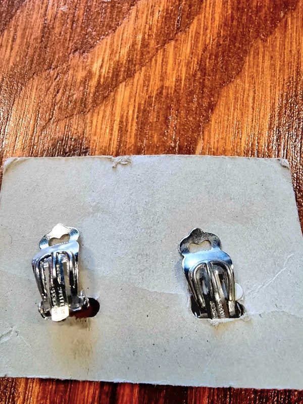Vintage Clip on Earrings