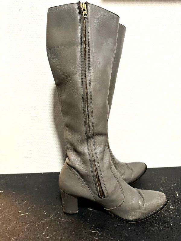 Vintage 80s boots