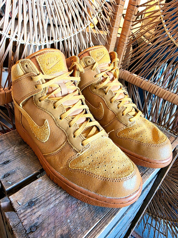 Nike W Dunk Hi Premium Trainers Sneaker