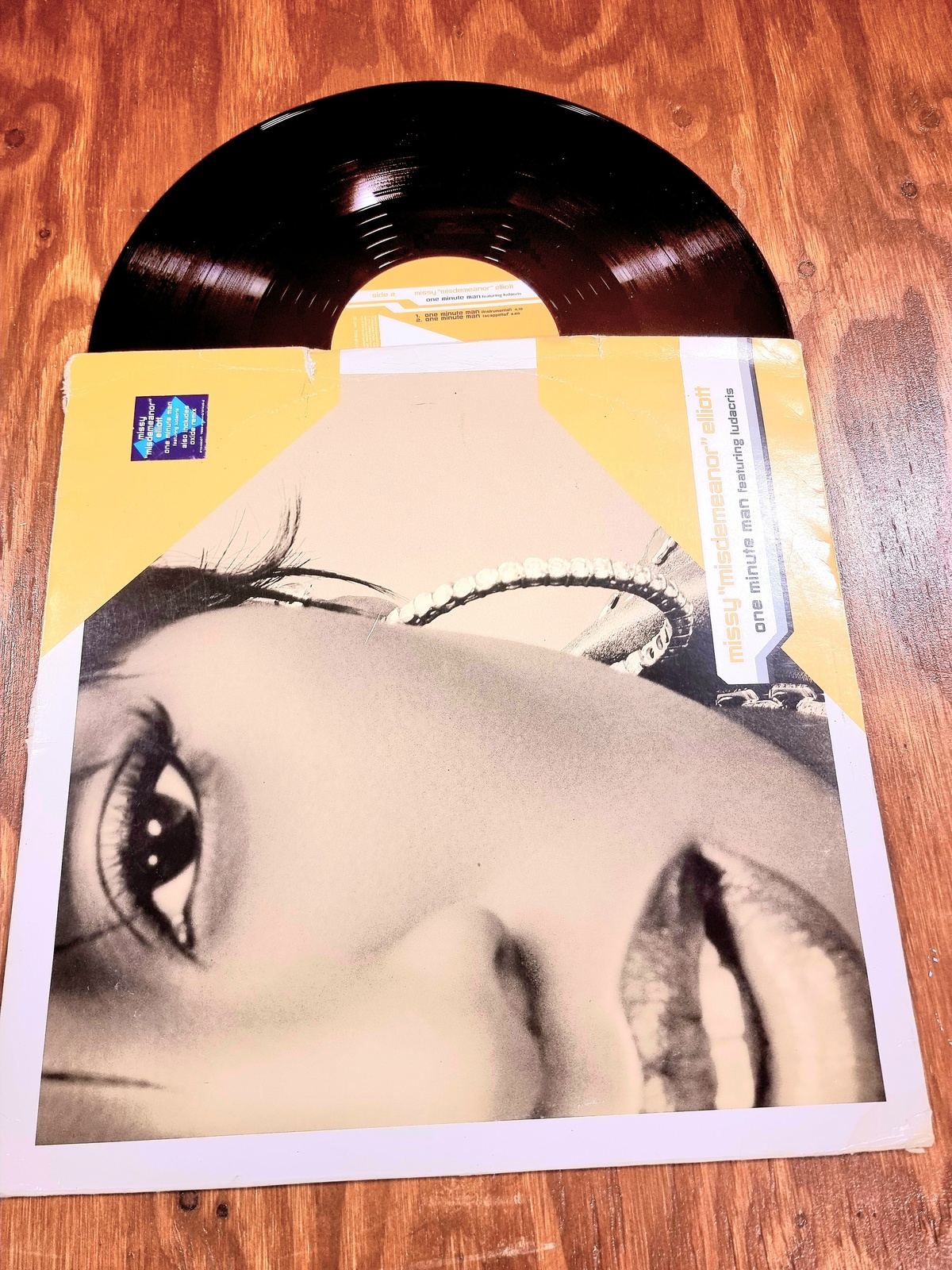 Missy "Misdemeanor" Elliott – One Minute Man Record