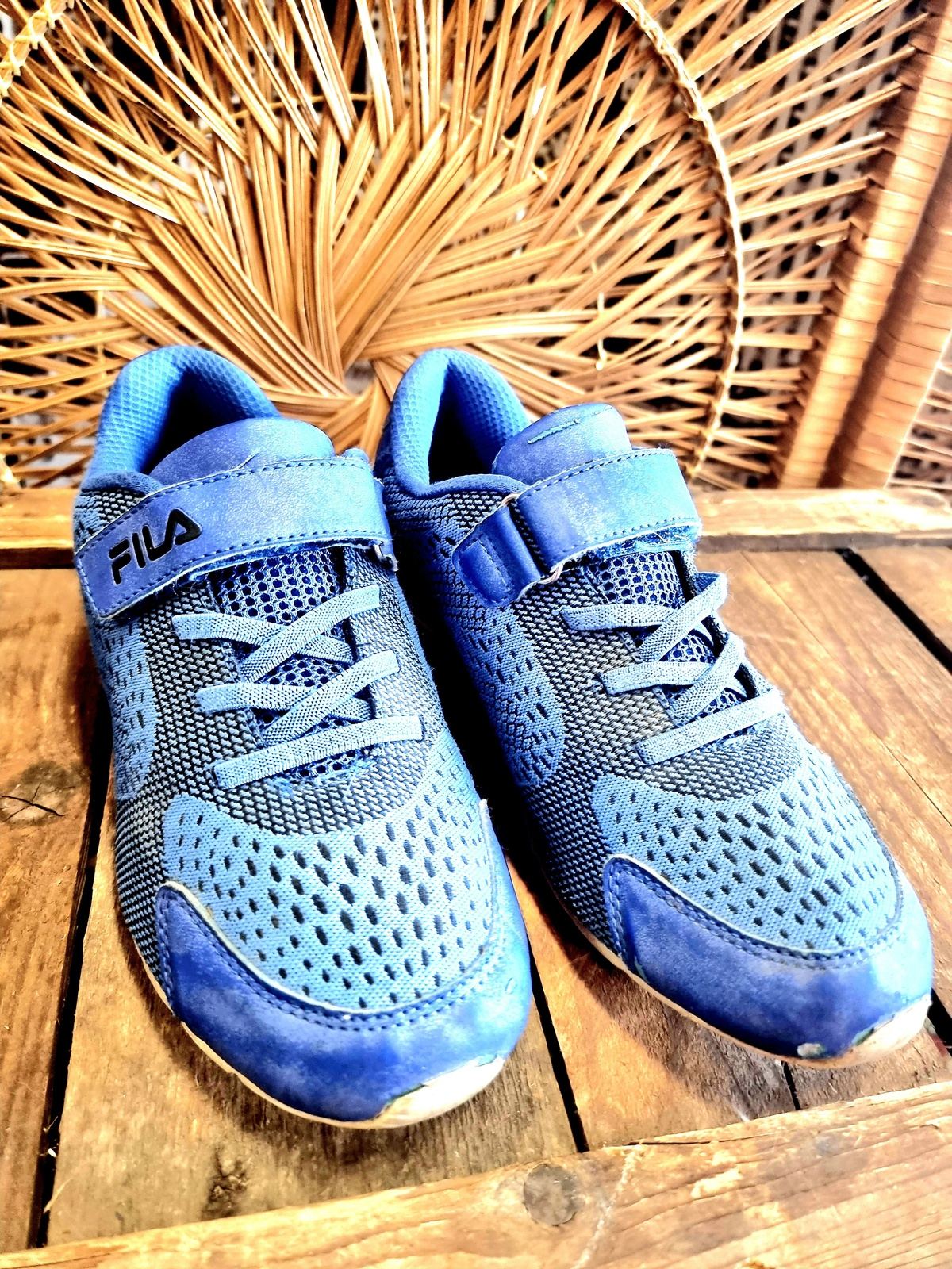Vintage Fila Trainers