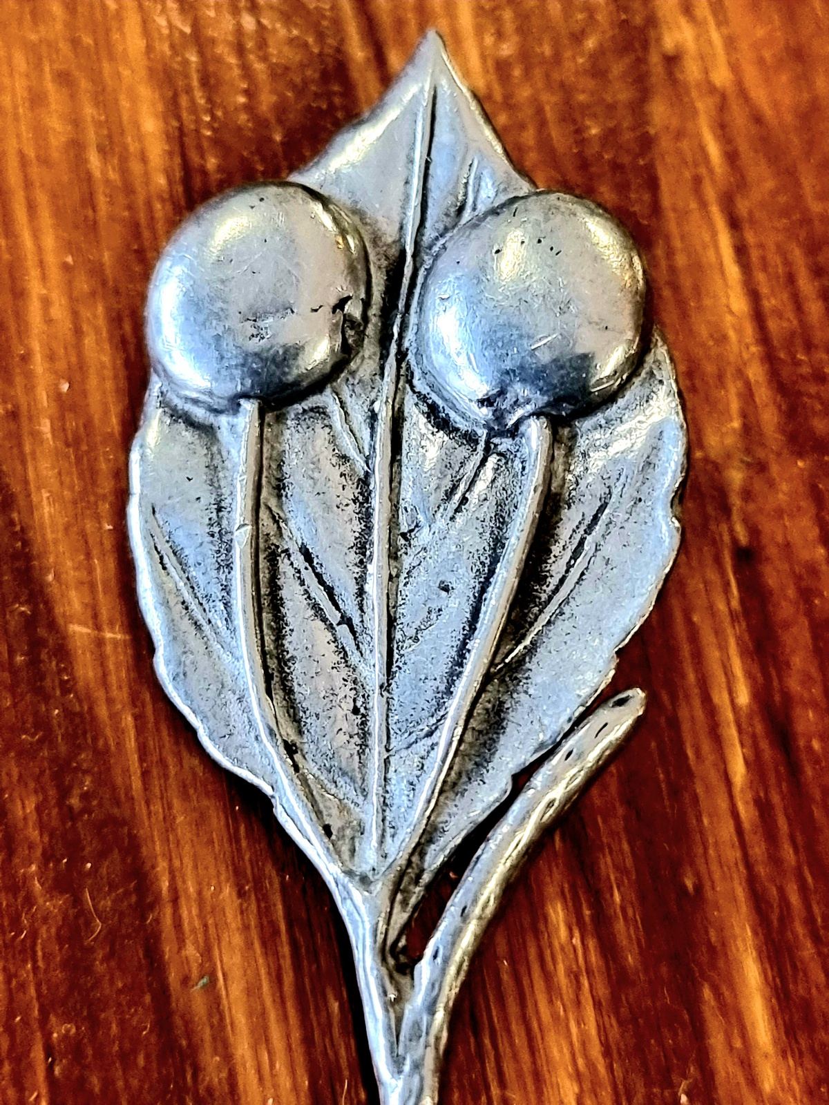 Brooch