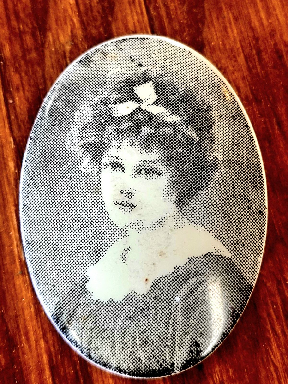 Brooch