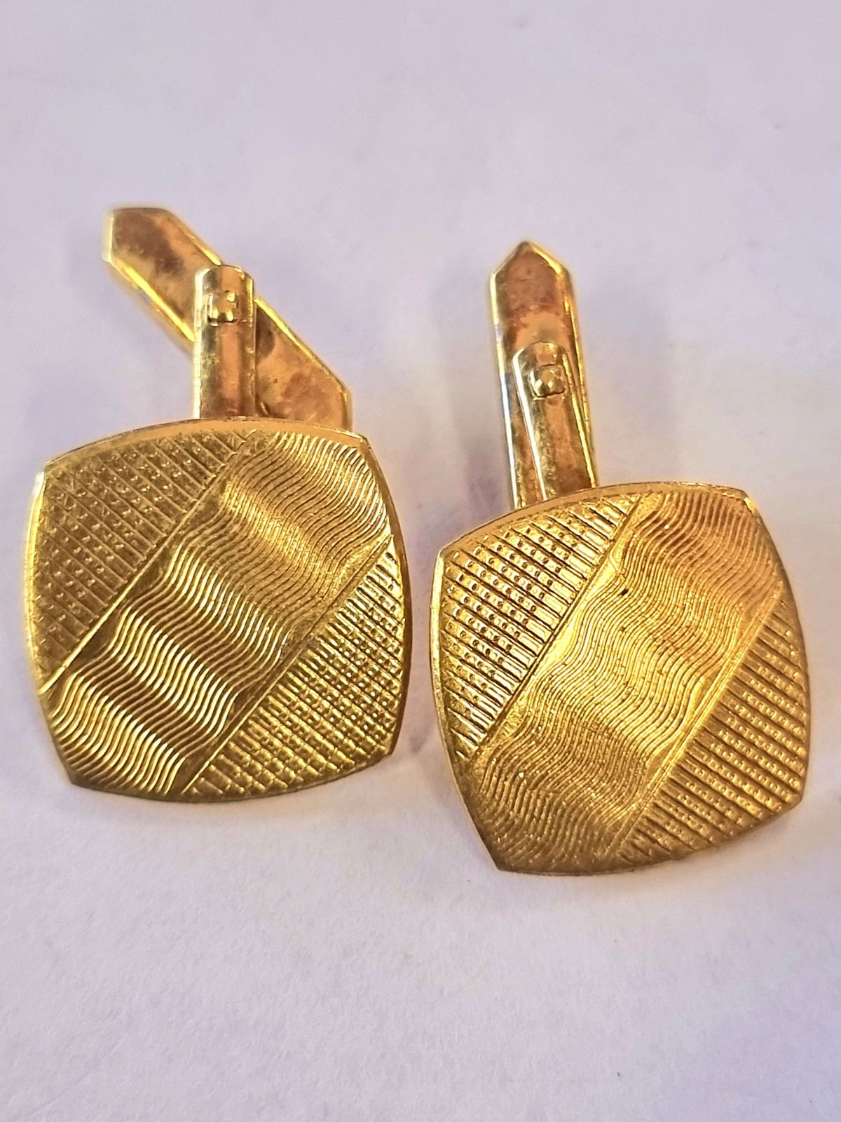 Vintage cufflinks shop