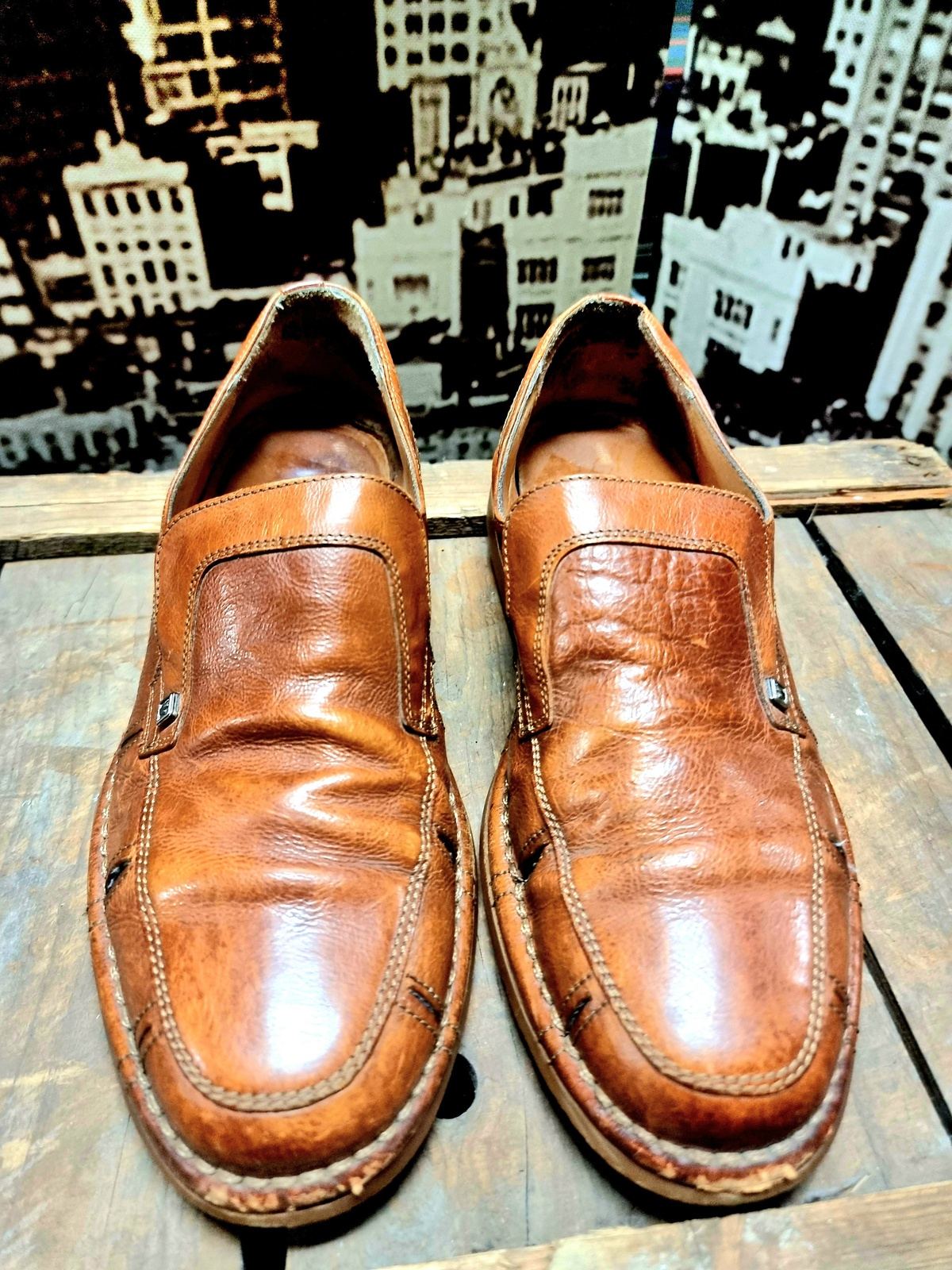 Mens shoes
