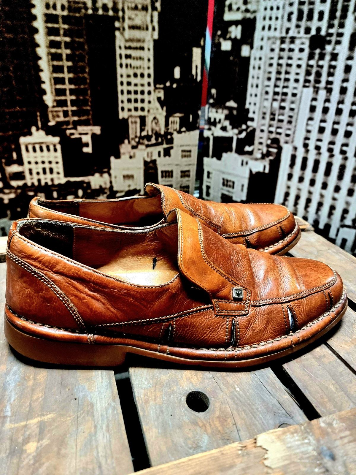 Mens shoes