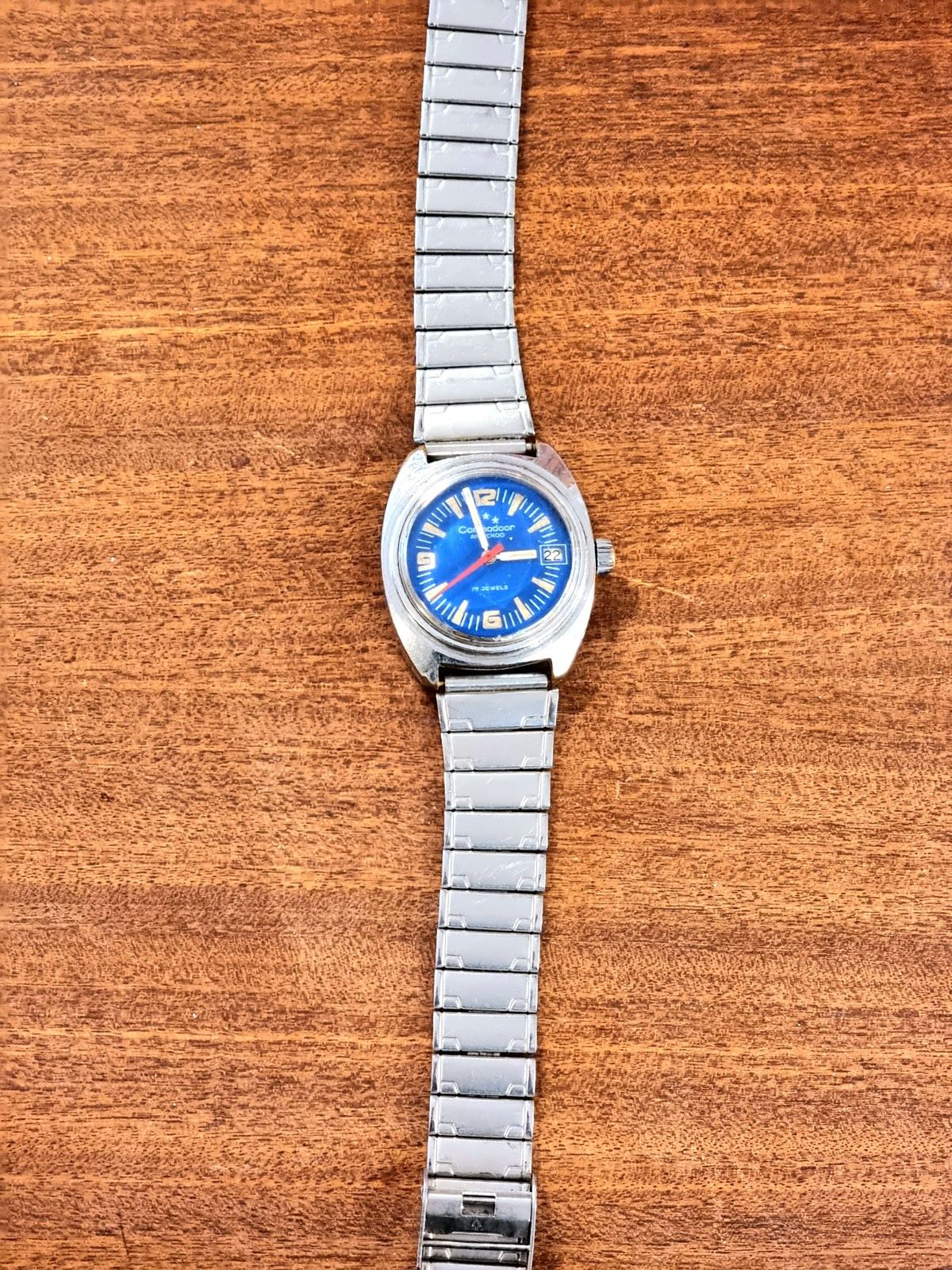 Vintage Commodoor Antichoc Watch