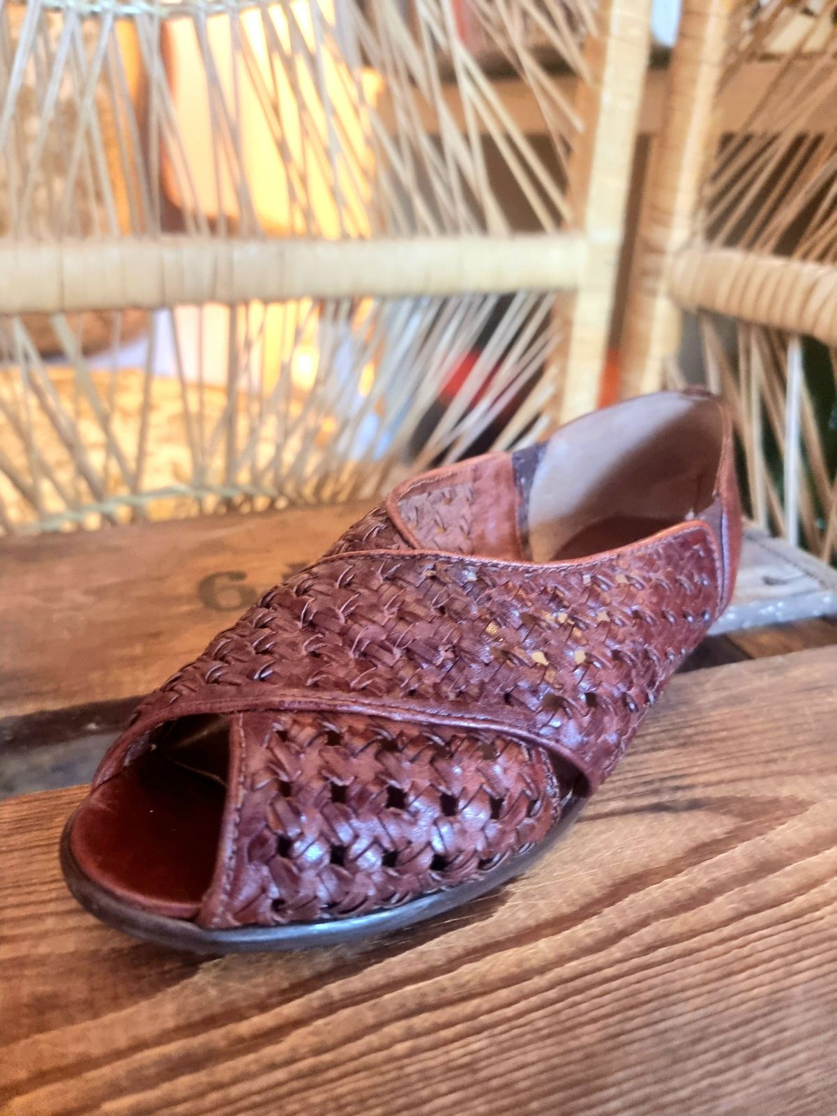 Sandals shoes