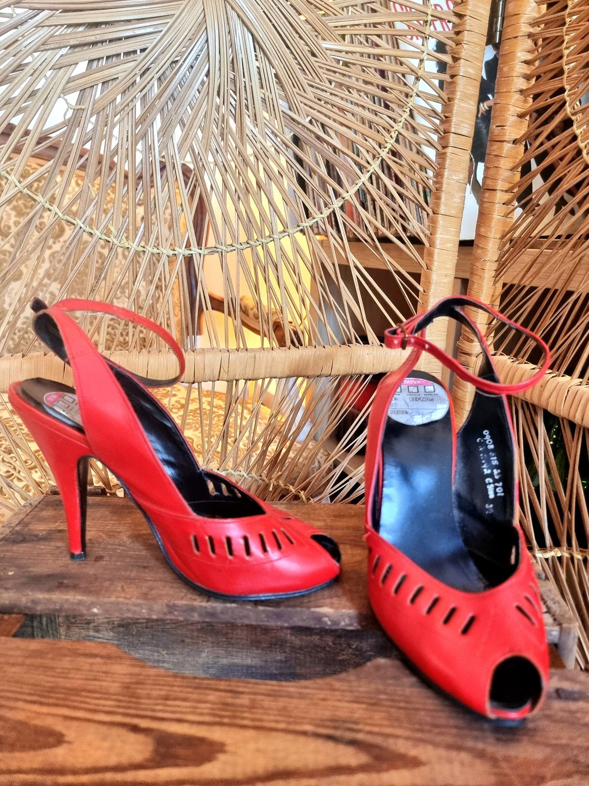 Heels shoes