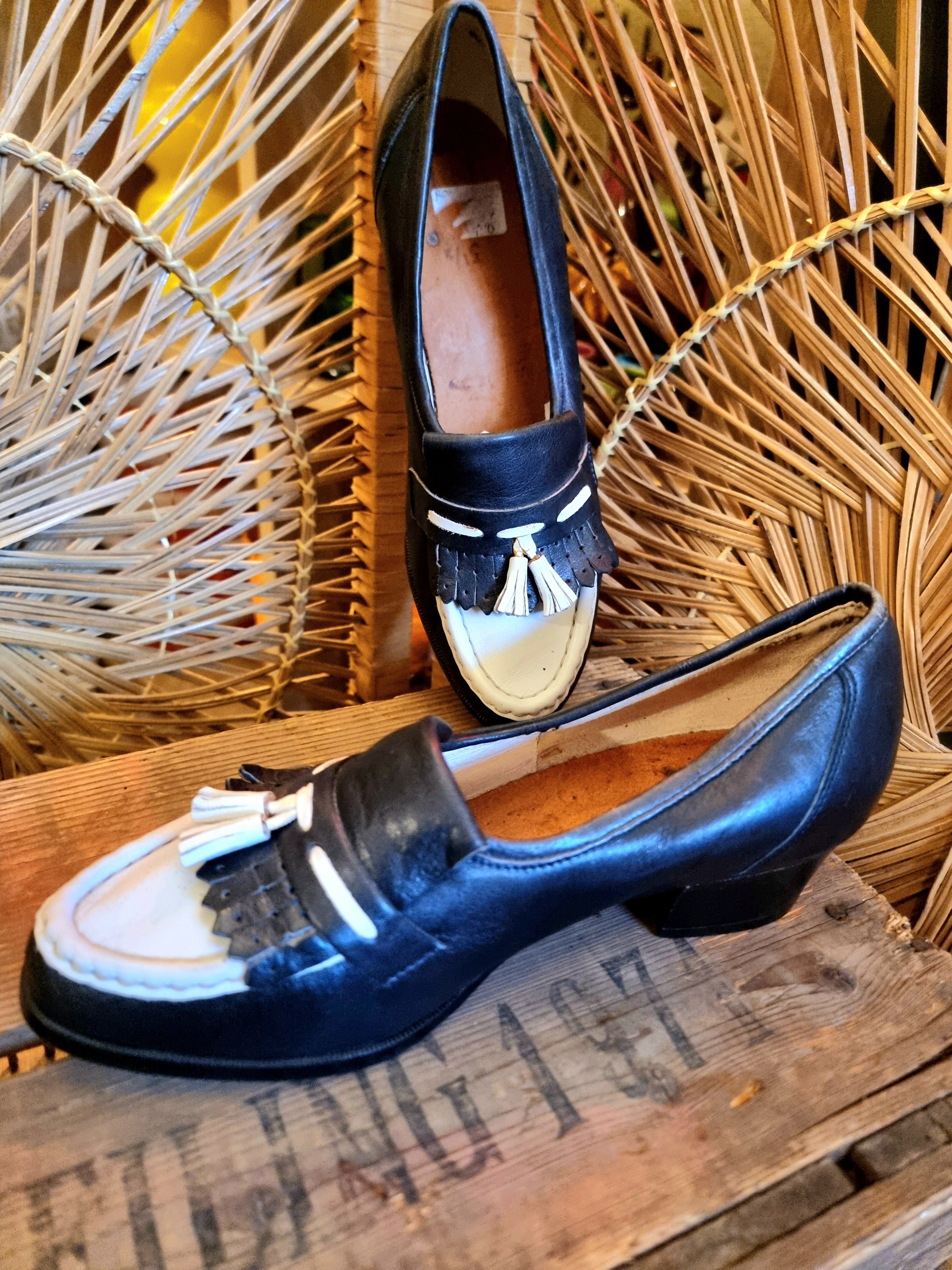 Vintage Deadstock Brand New Dureci Shoes