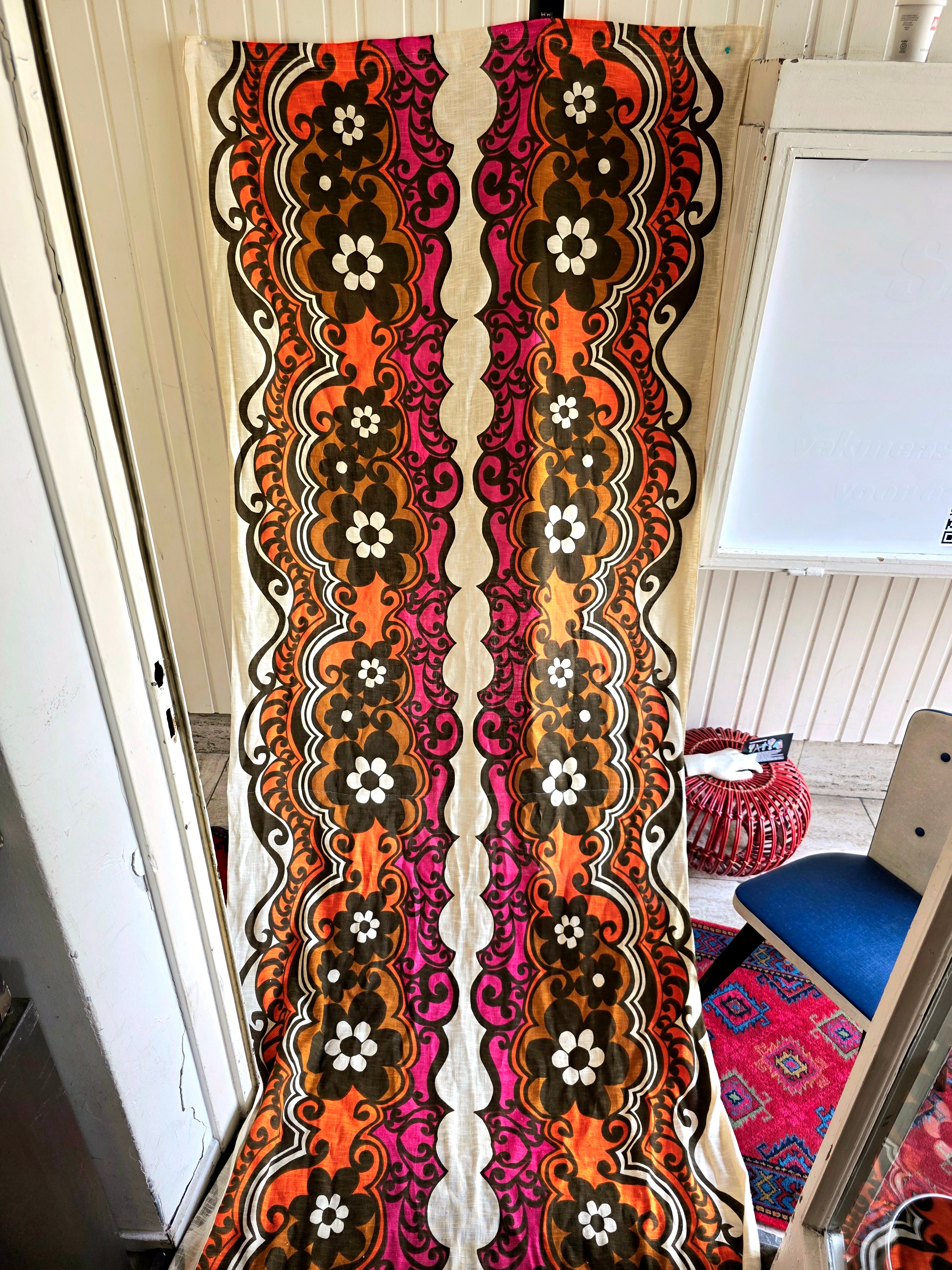 Vintage retro Original 1970s Floral Curtain
