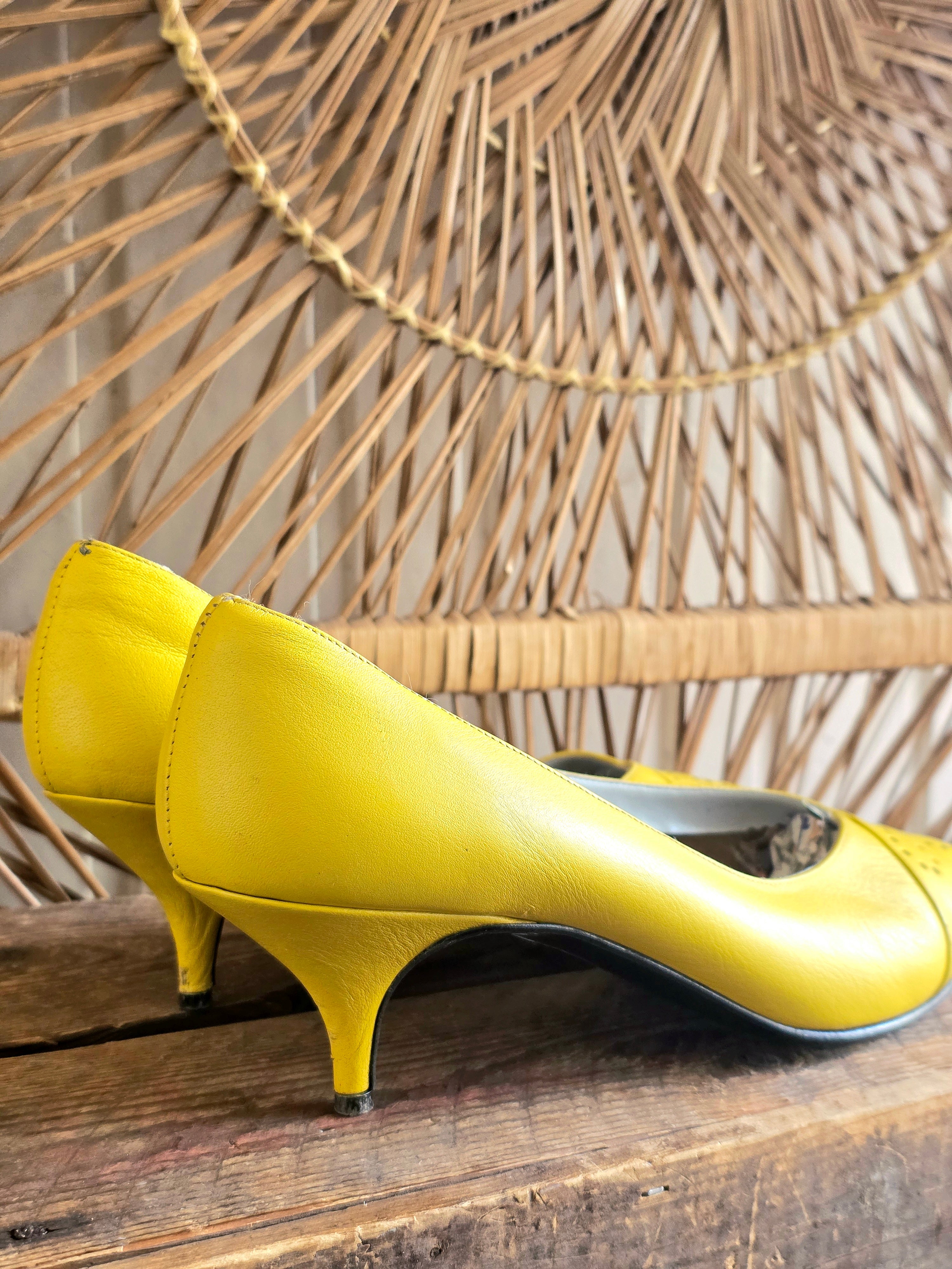 Vintage 80s Annabelle Neon Heel Yellow