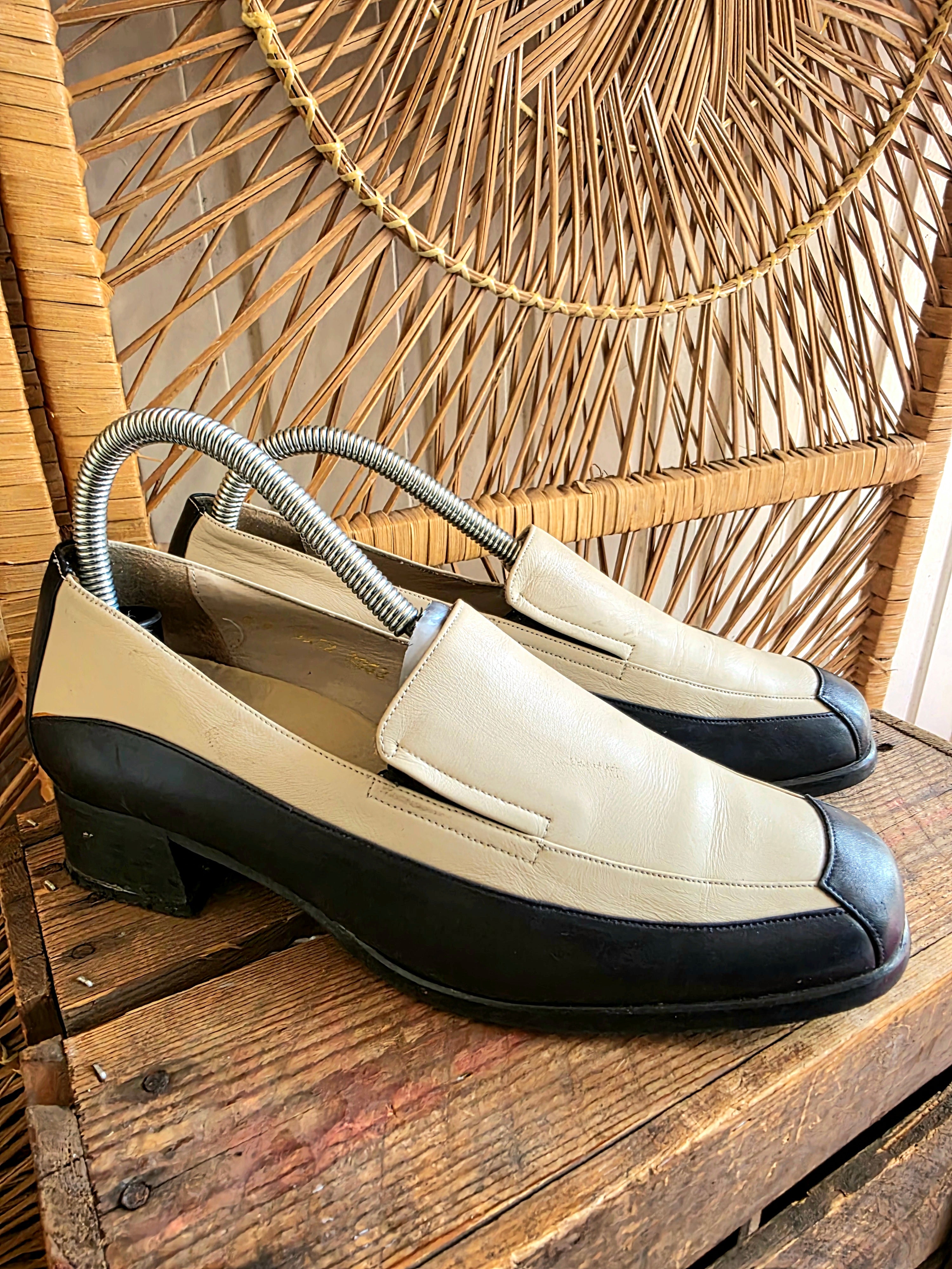 Vintage 80s Verhulst Two Toned Slip on Shoes