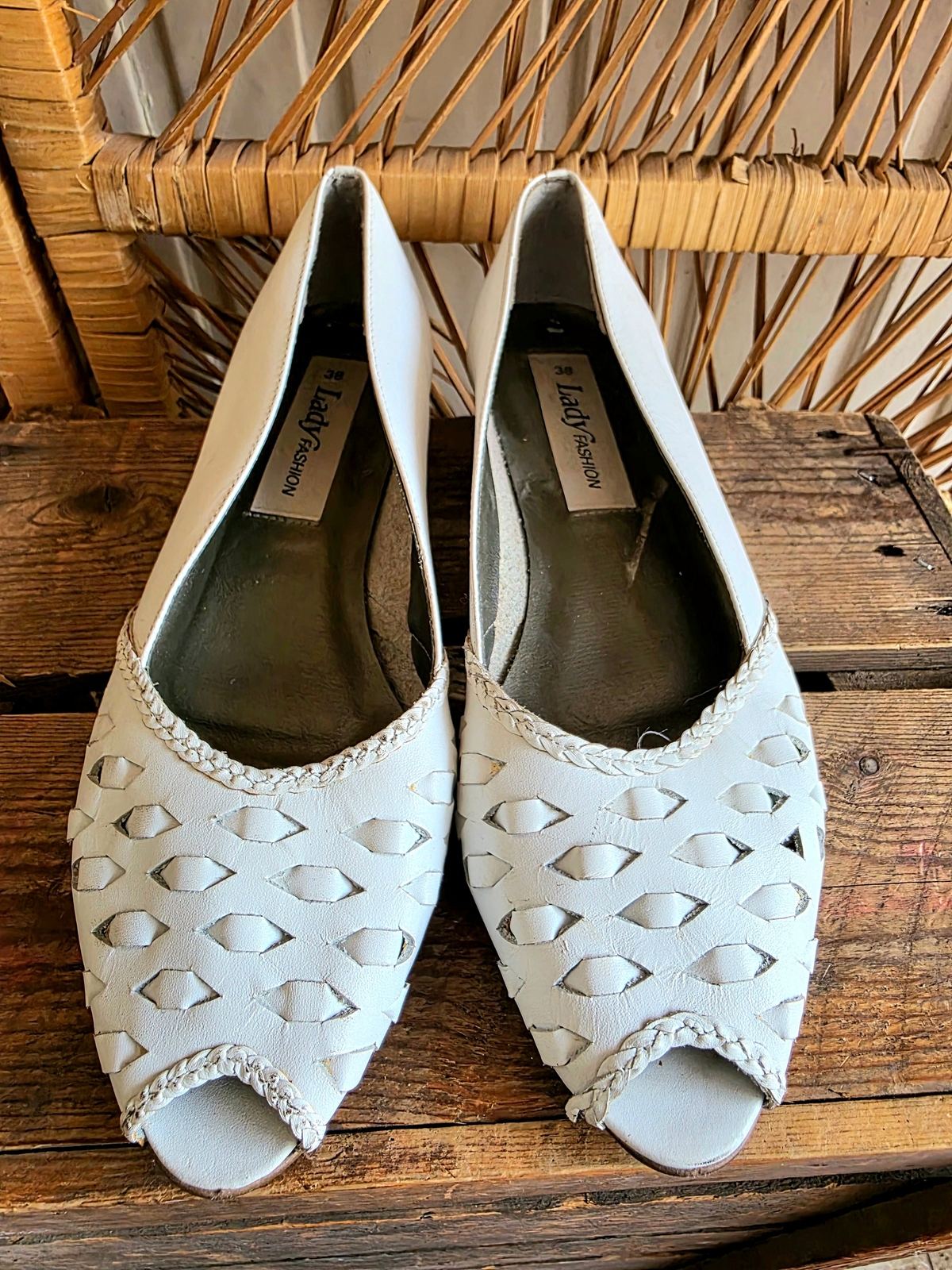 Vintage 1980s Lady Fashion Peep Toes Slip on Shoes
