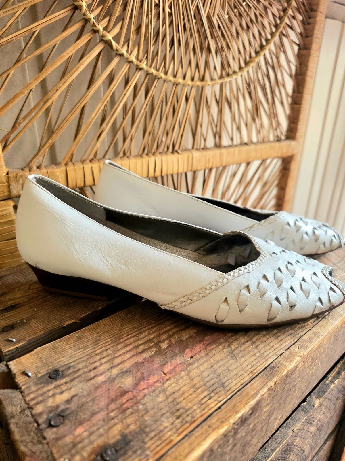 Vintage 1980s Lady Fashion Peep Toes Slip on Shoes