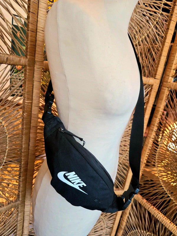 Vintage Nike Logo Waist Bag