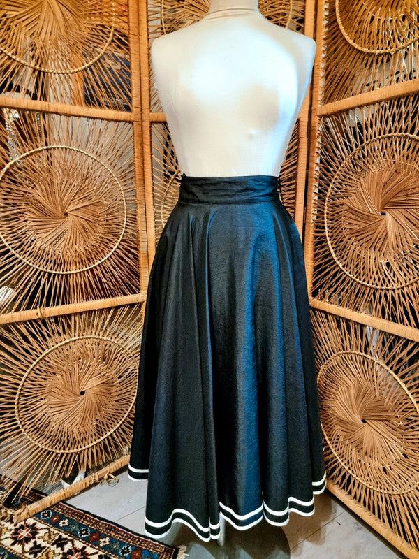 Vintage 90's Vera Mont Skirt
