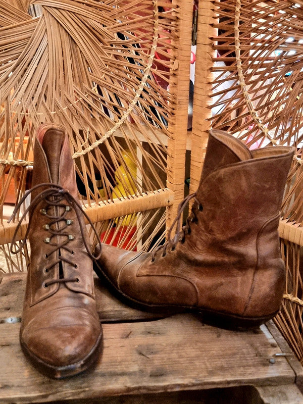 Vintage 80's Tony Mora Ankle Boots