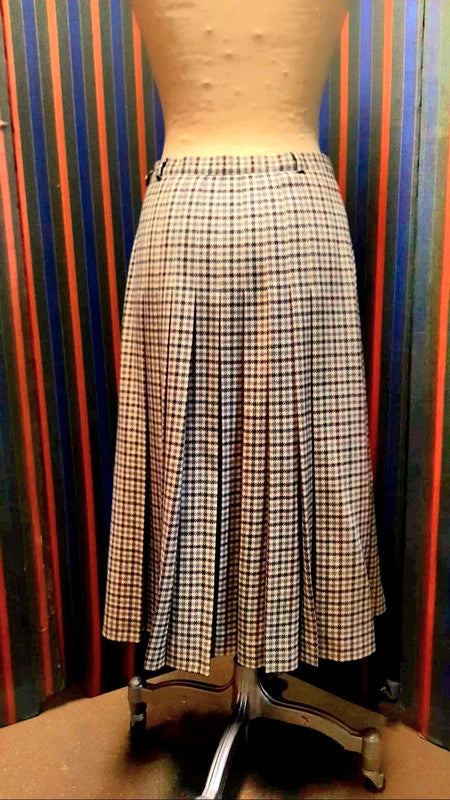 Vintage 80's Escada Pure New Wool Skirt