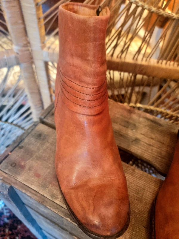 Vintage 80's Leather Ankle Boots