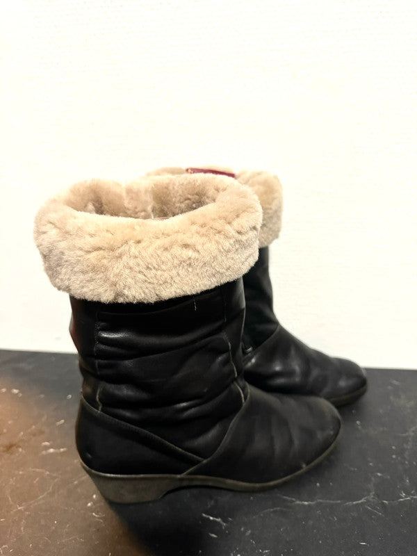 Vintage 80s zip up boots