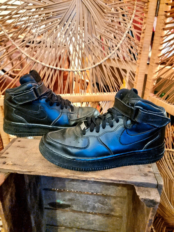 Vintage Nike Air Force 1 Sneakers