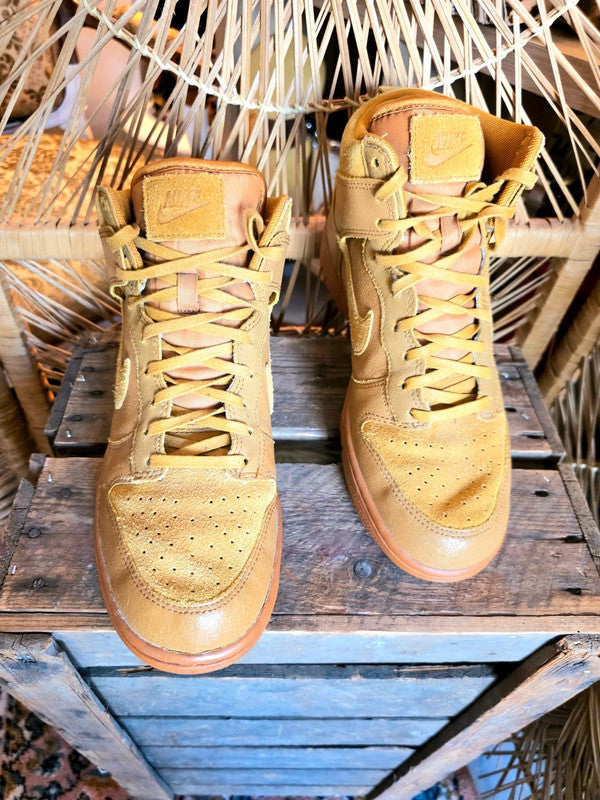 Nike W Dunk Hi Premium Trainers Sneaker
