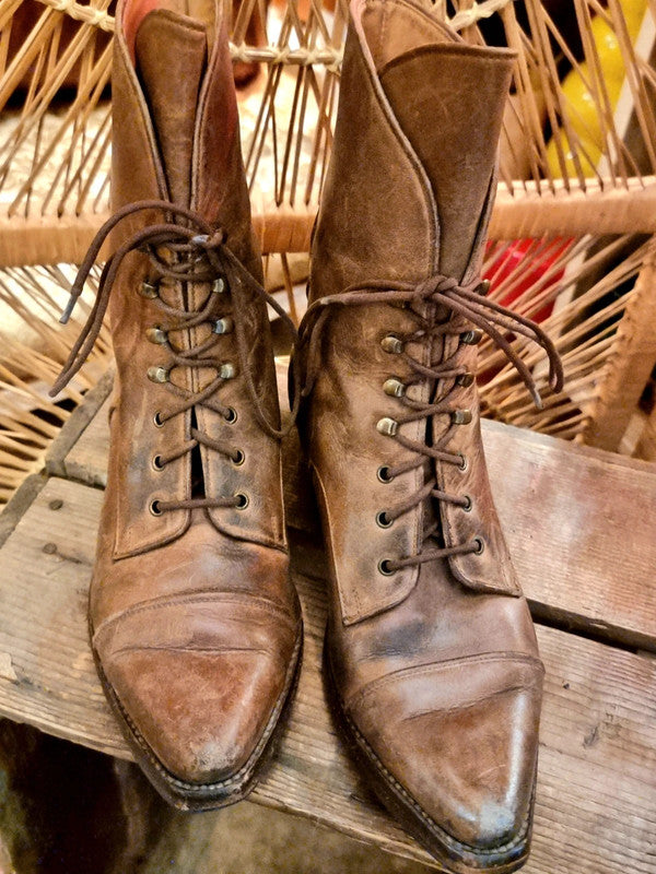 Vintage 80's Tony Mora Ankle Boots