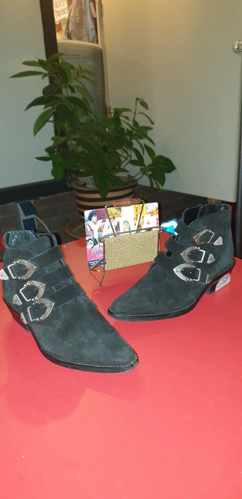 80s Vintage Lucy Ankle Boots