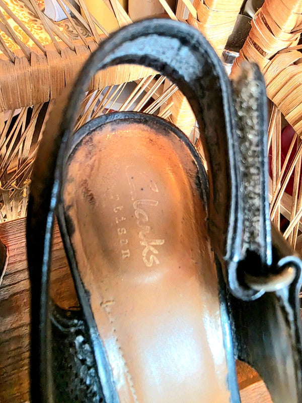Clarks Pastina Malory Leather Block Heel Sandals