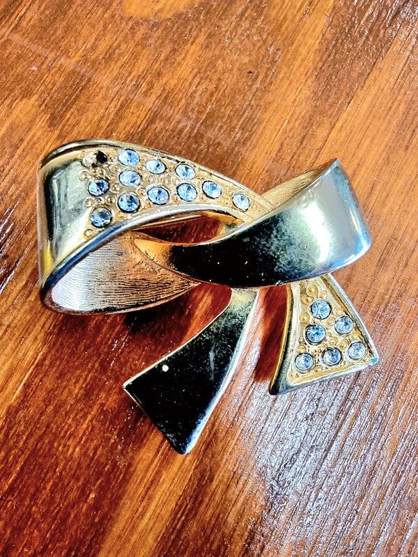 Vintage 80s Brooch