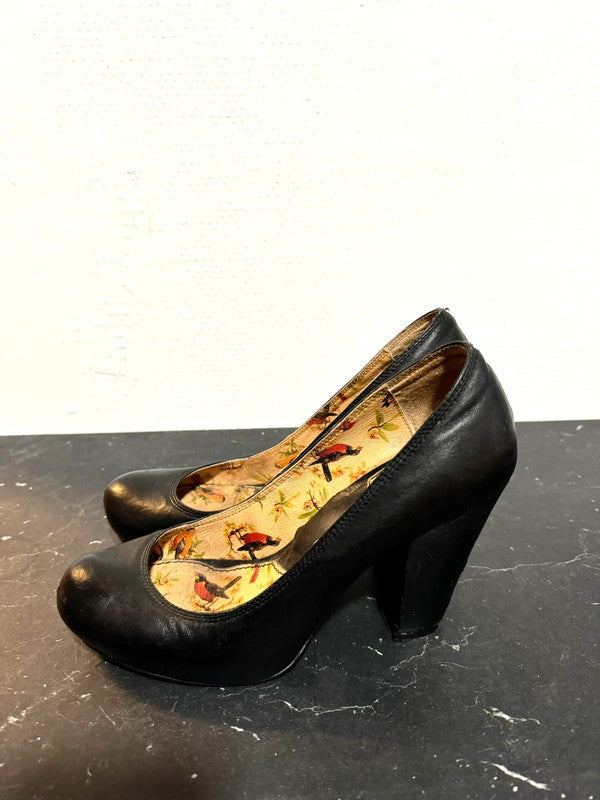 Vintage Miss L Fire Shoes