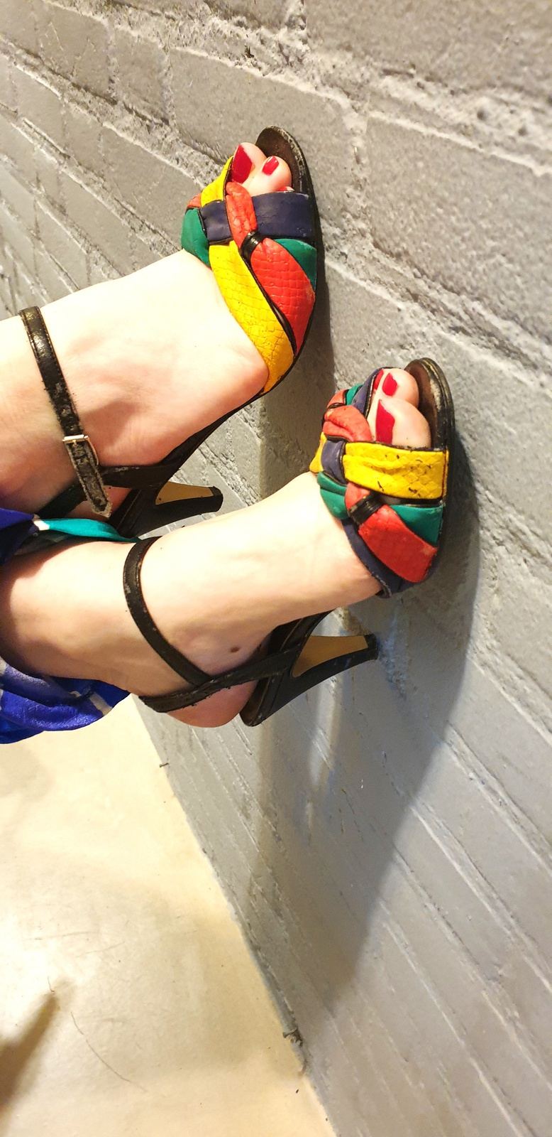 Vintage peep toe top