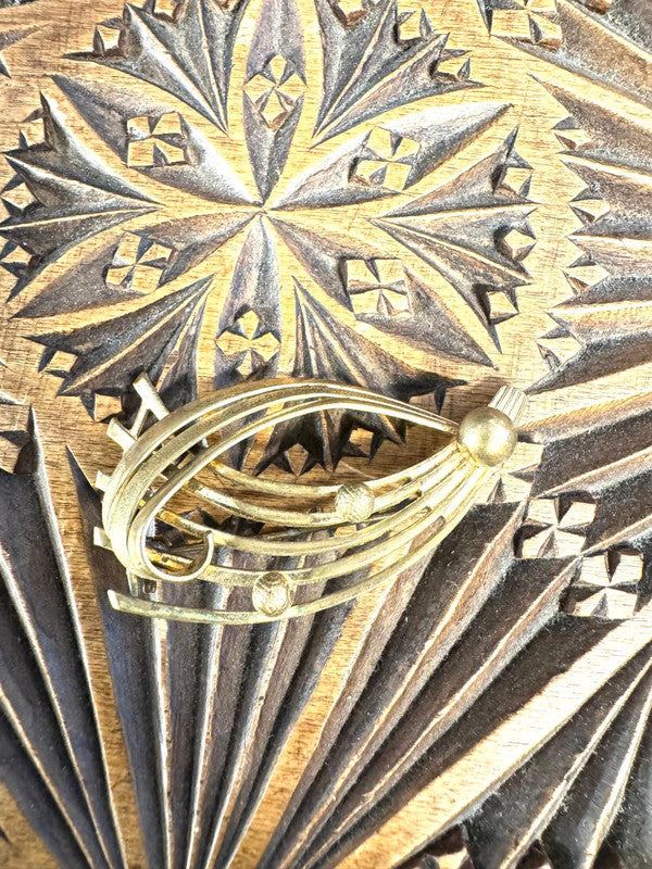 Vintage Golden Brooche