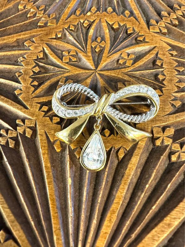 Vintage Bow Brooch