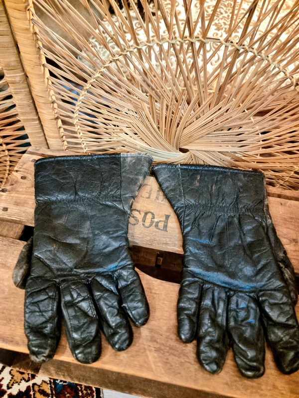 Vintage Motorcycle Gloves