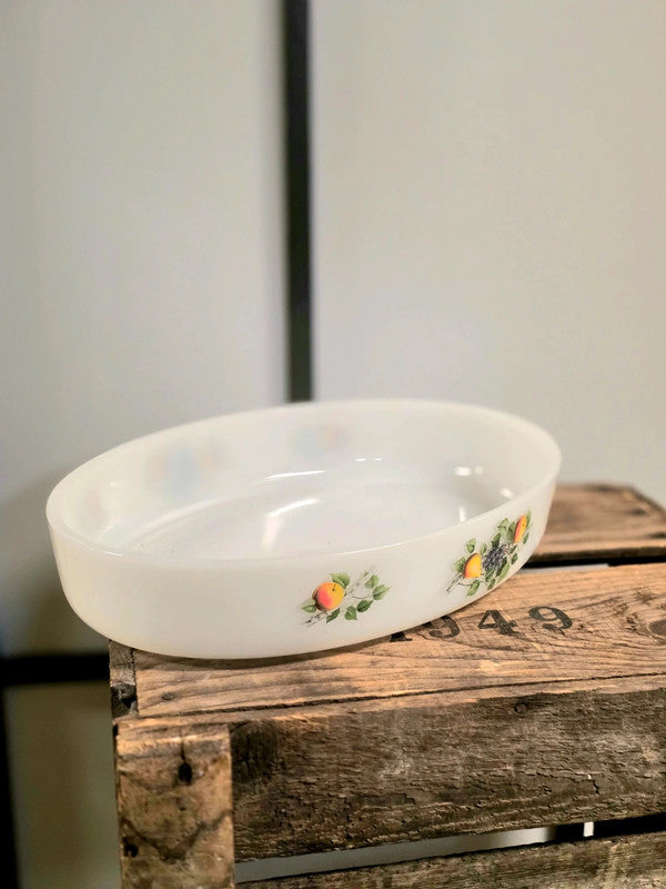 Brand new 70s Arcopal Fruits de France oval baking dish