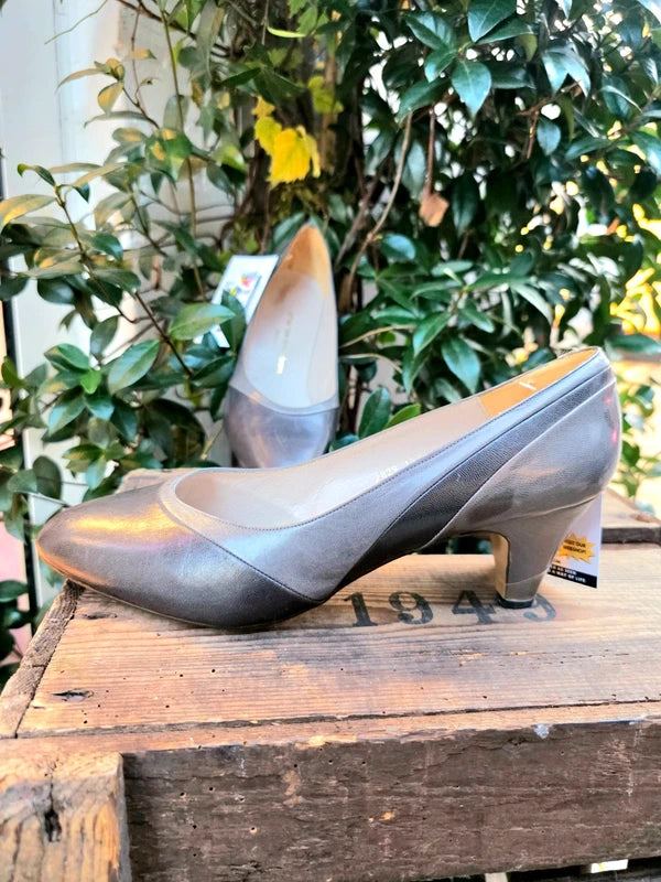 Vintage 80's / 90's Charlse Bourbon Paris Heel Shoes
