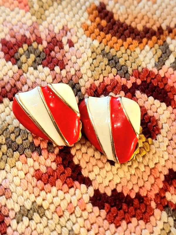 Vintage 80's Enameled Clip-On Earrings