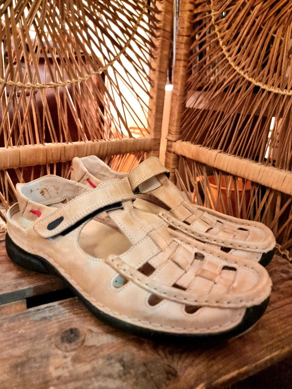 Vintage Wolky Sandals