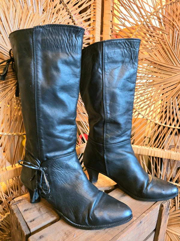 Vintage 80s Leather Pull up Boots