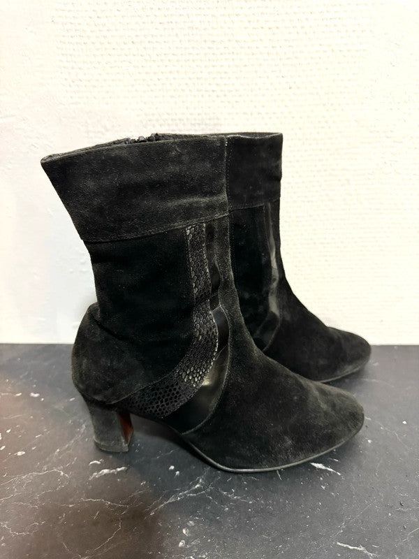 Vintage 80s Boots