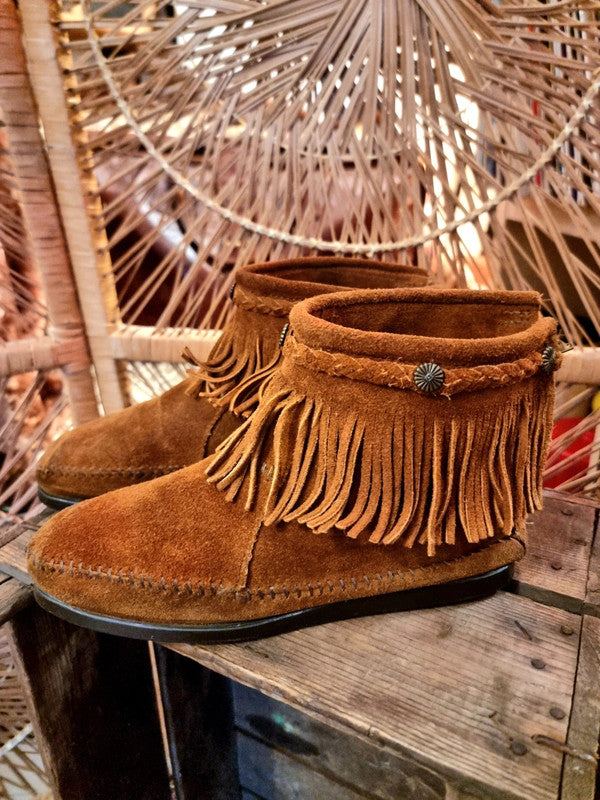 Vintage Minnetonka Women's Ankle Boots.
