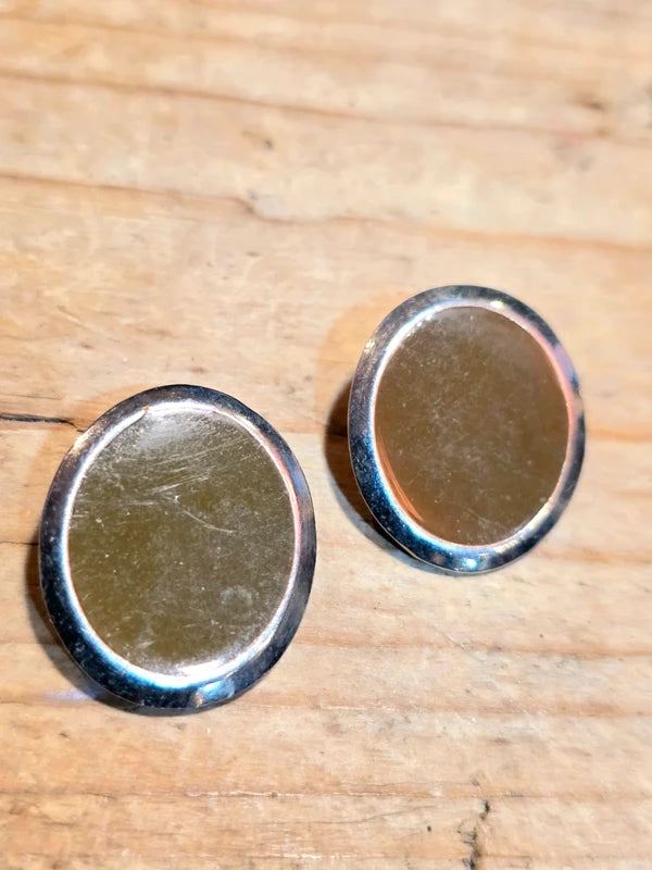 Vintage 80's Oval Clip-On Earrings