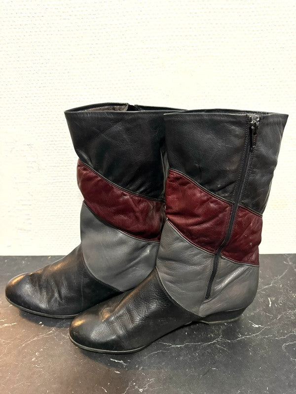 Vintage 80s boots