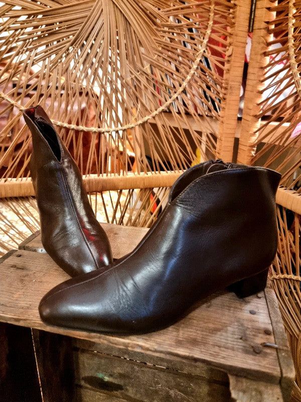 Vintage 80s Munro Teci Ankle boot