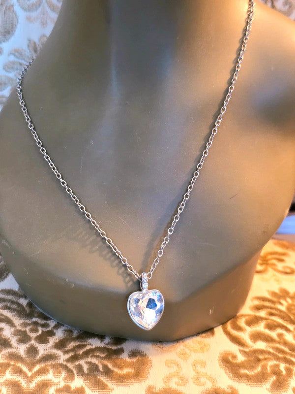 Vintage Heart Pendant Necklace