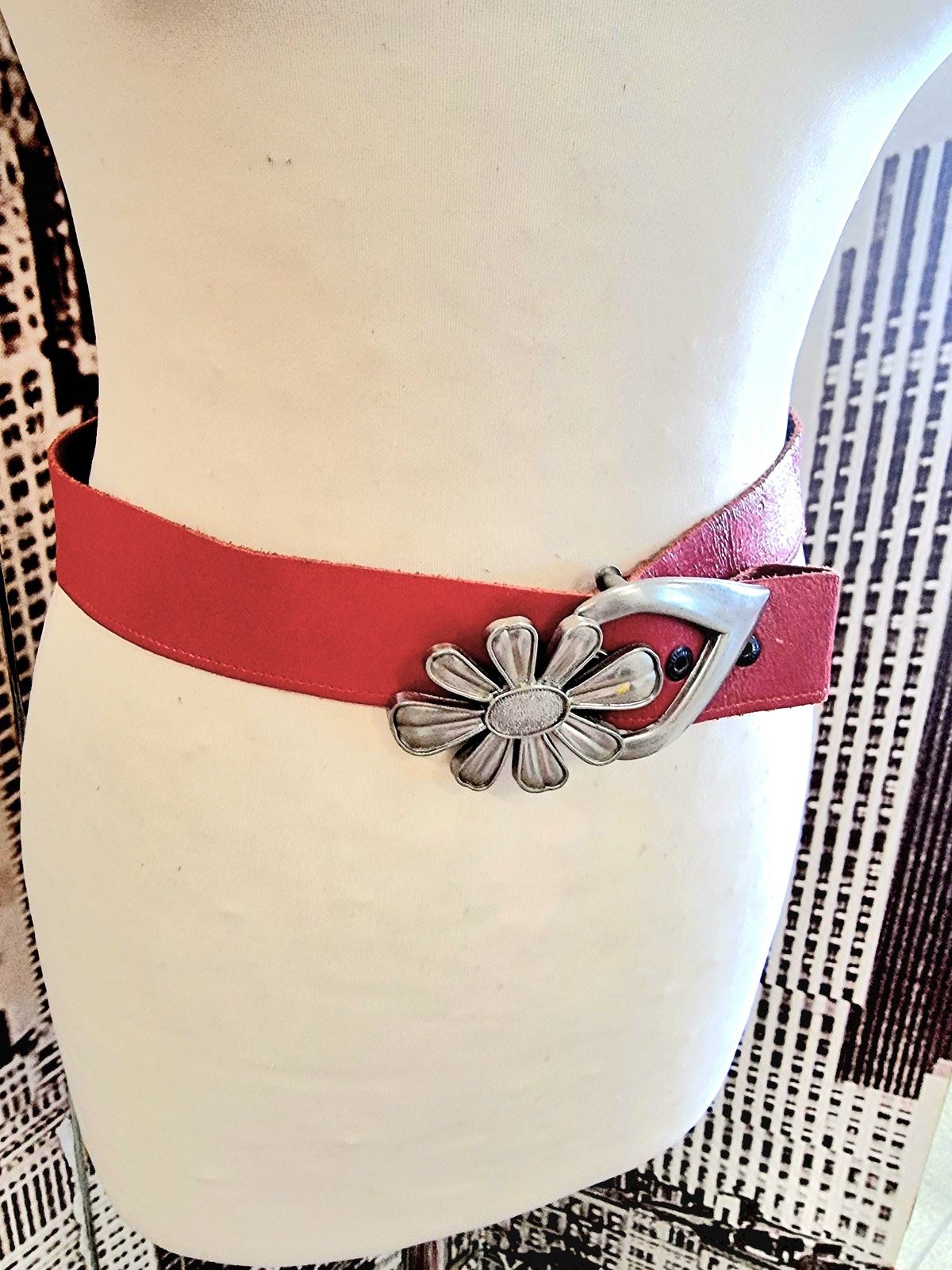 Vintage 80s Leather Belt