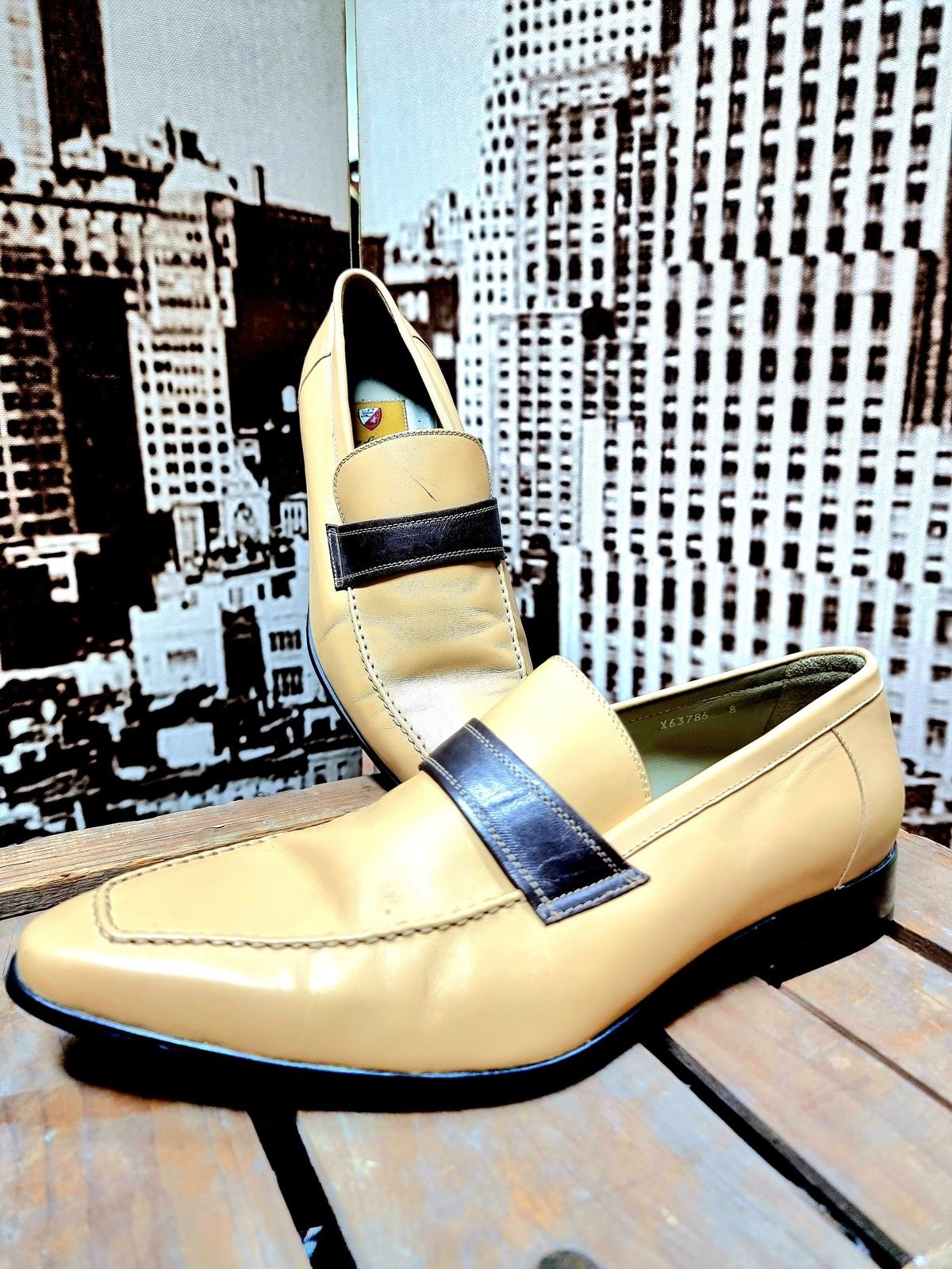 Mens shoes