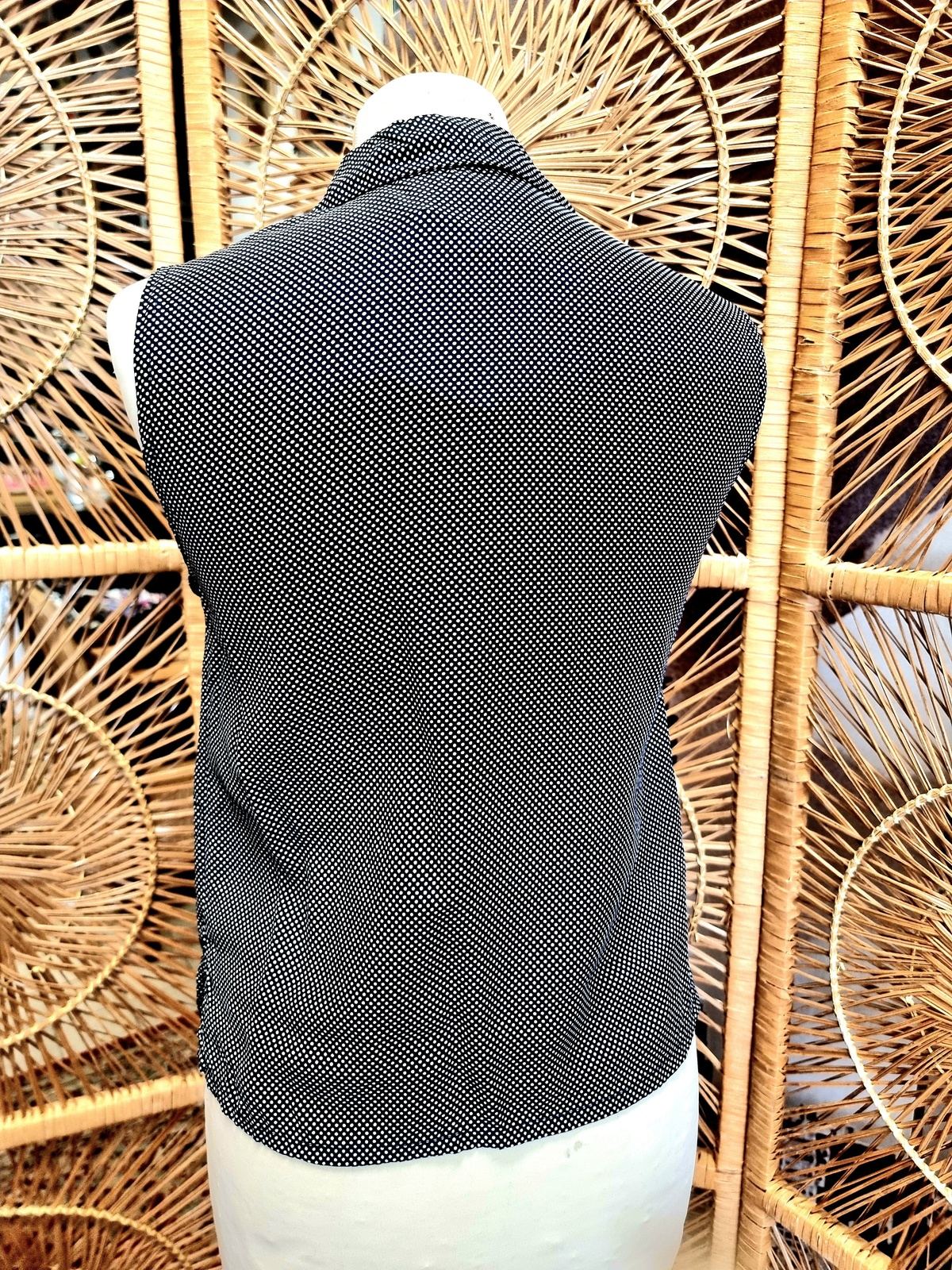 Vintage 80s Amici Sleeveless Shirt